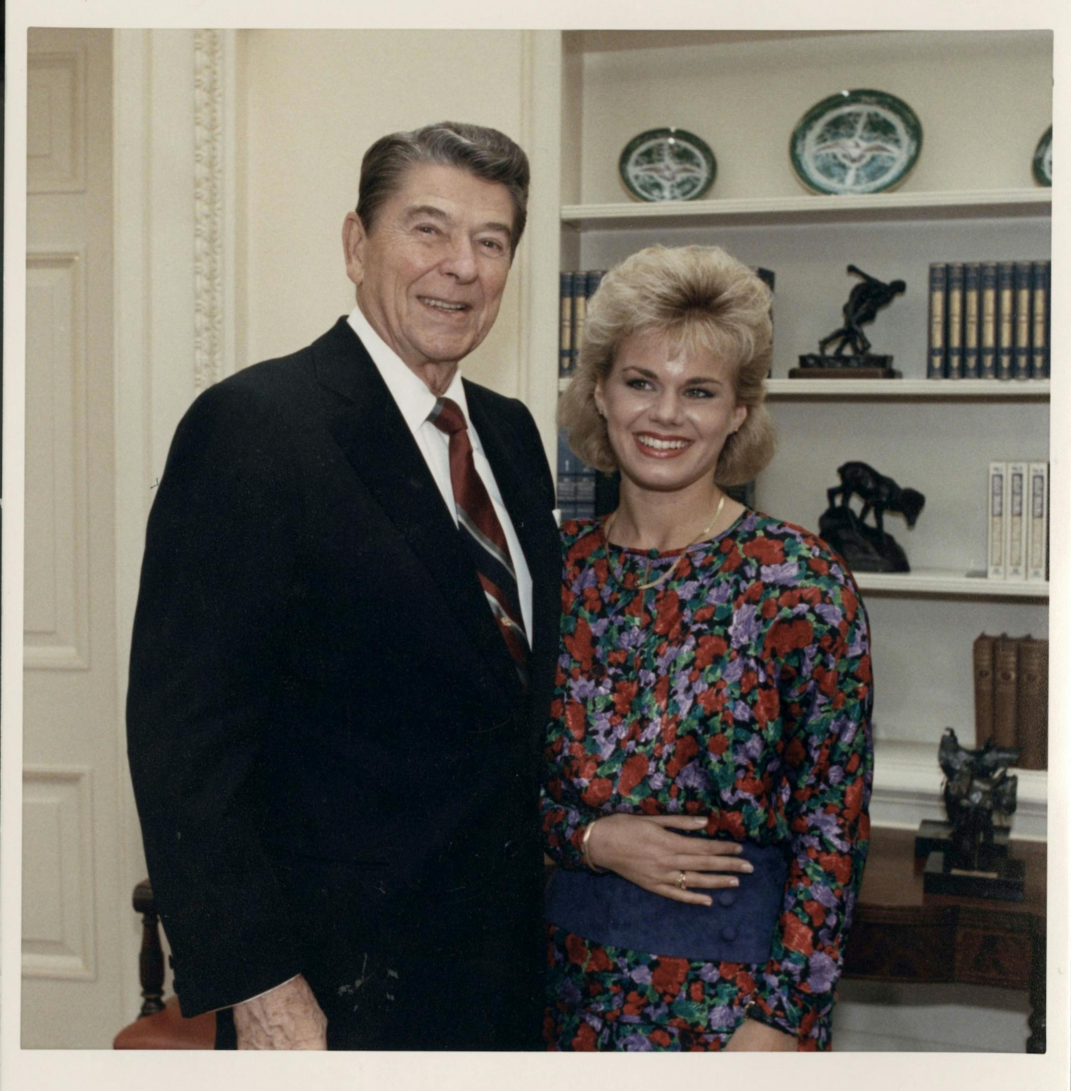 You can view/download the interior images from GETTING REAL - by Gretchen Carlson - carlson with President Ronald Reagan