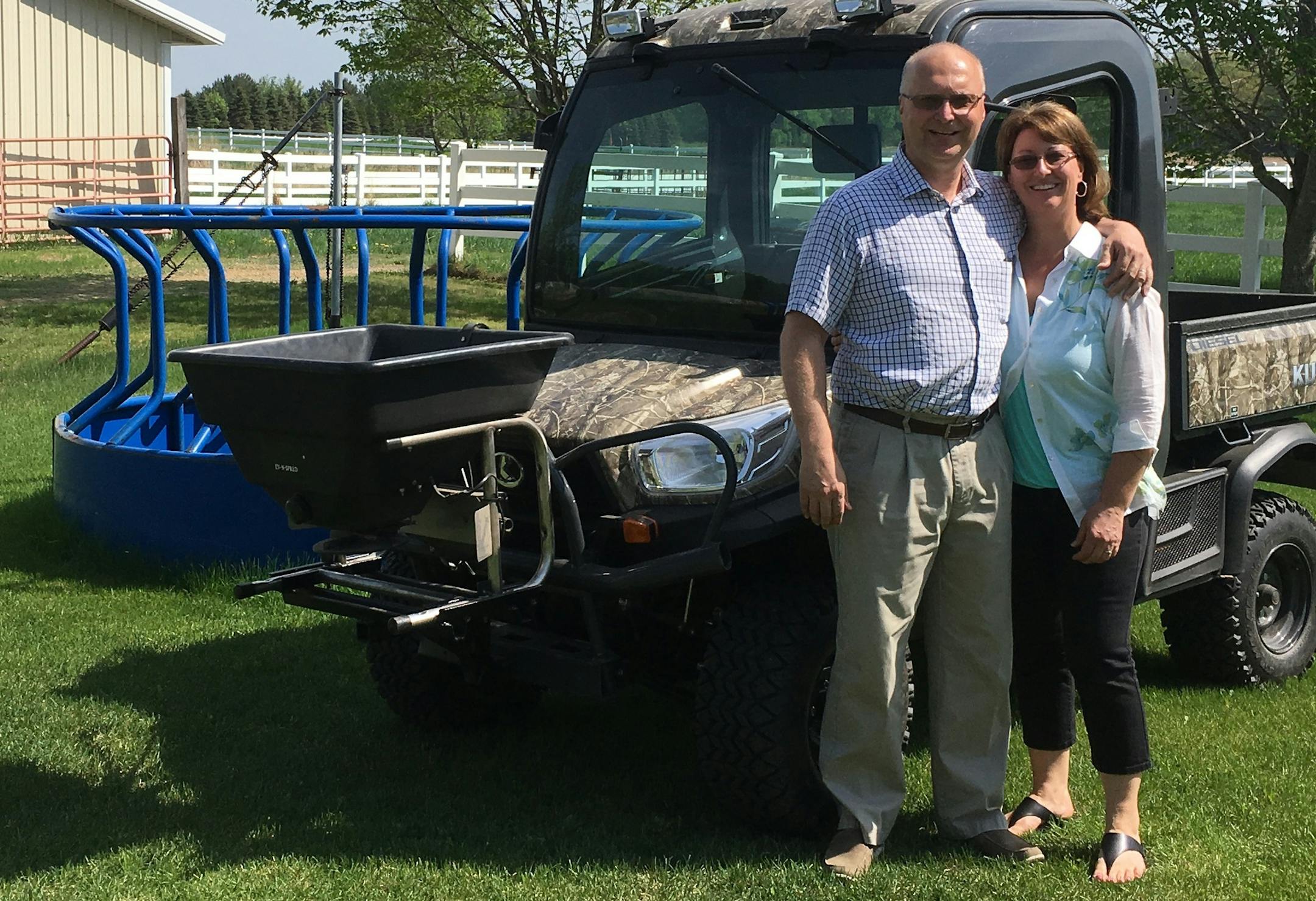 Kent and Muriel Roessler and several of their Nowthen neighbors have dropped their state petition to break from Nowthen and be annexed into Oak Grove.