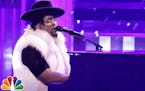 D'Angelo performed a tribute to Prince on "The Tonight Show."