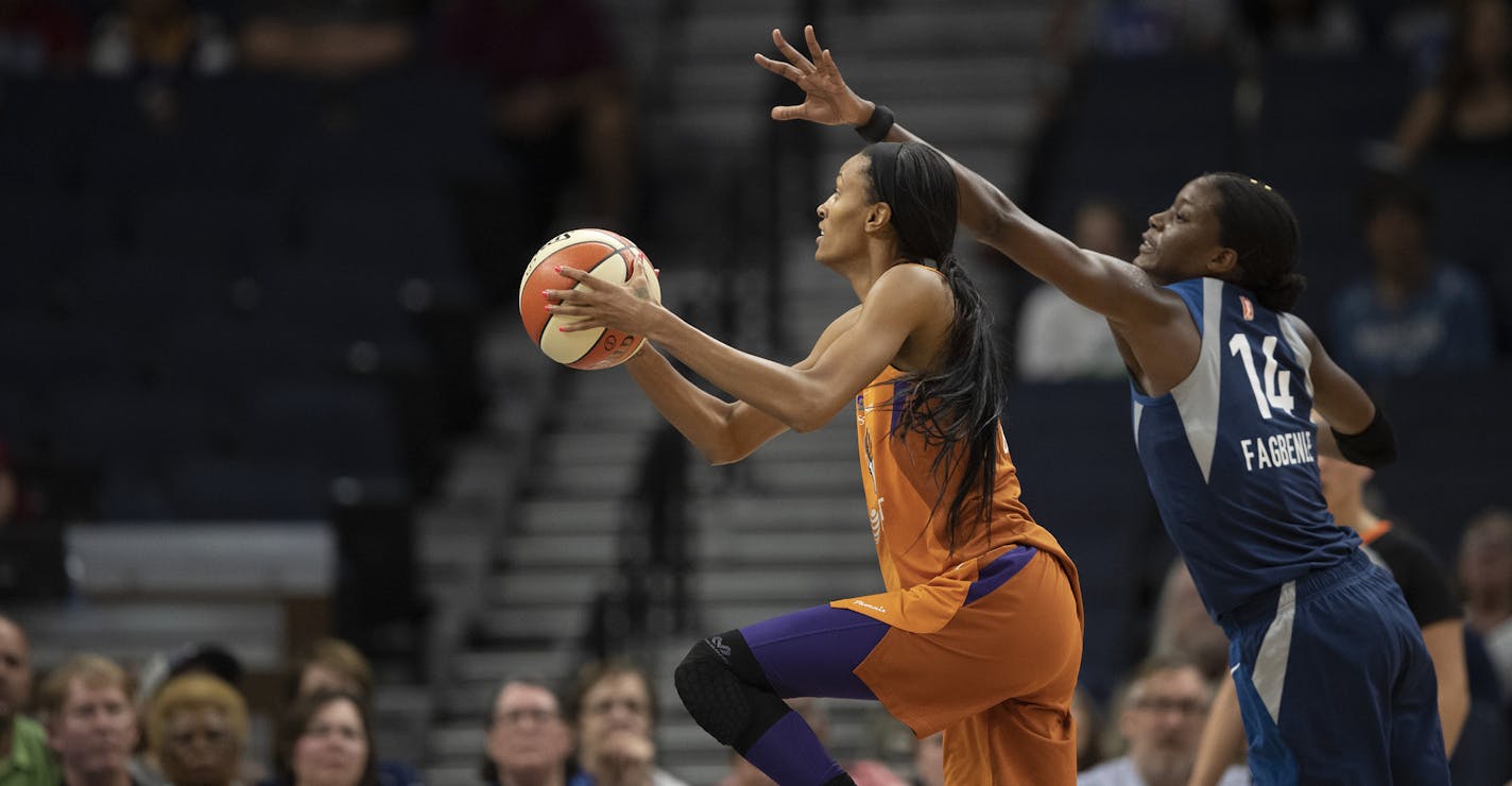 Phoenix's DeWanna Bonner (in orange) is a free-agent forward who could interest the Lynx, but they need a point guard more.