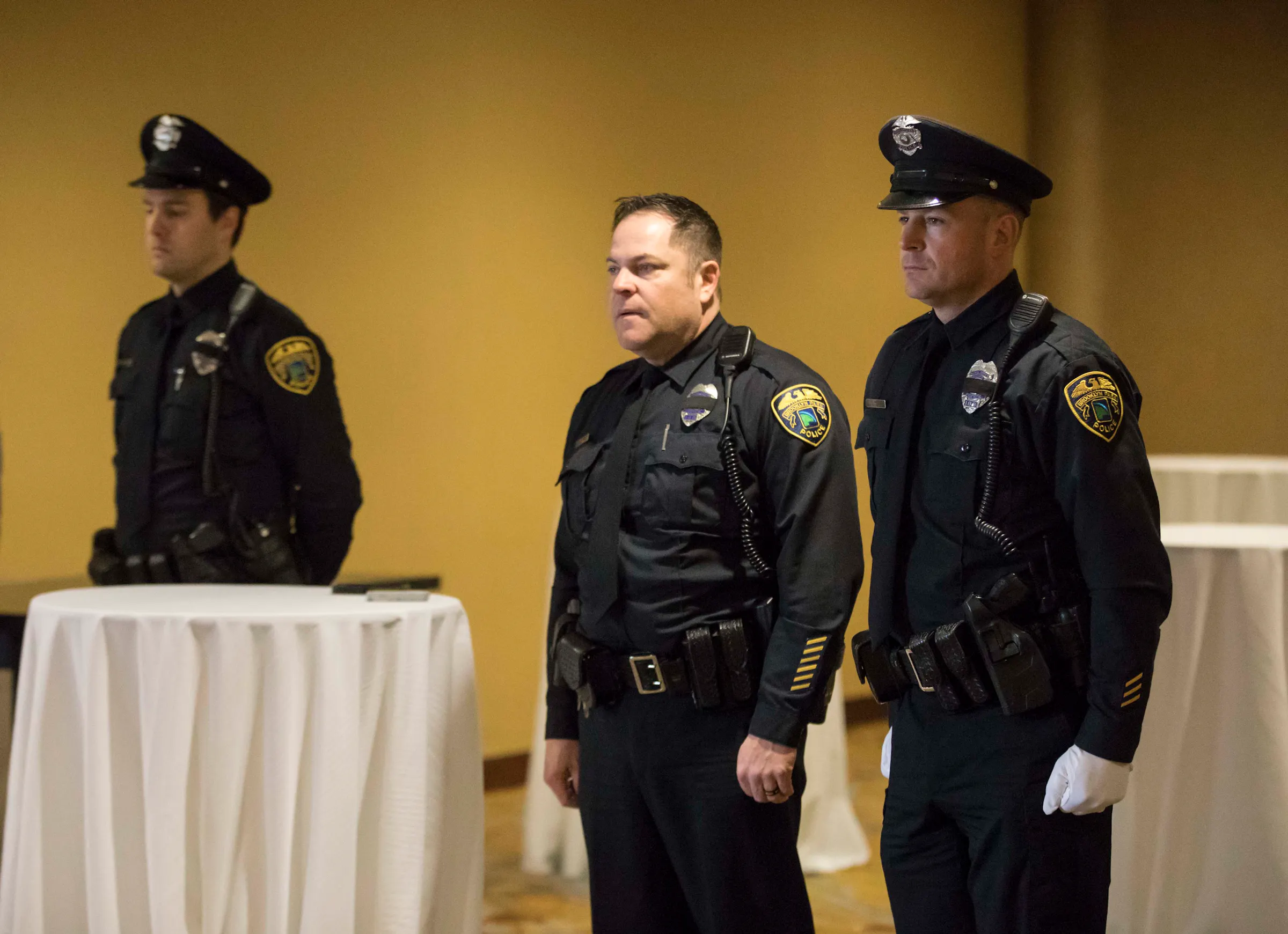 Brooklyn Park police officers journey west to bring colleague "Big Bear ...