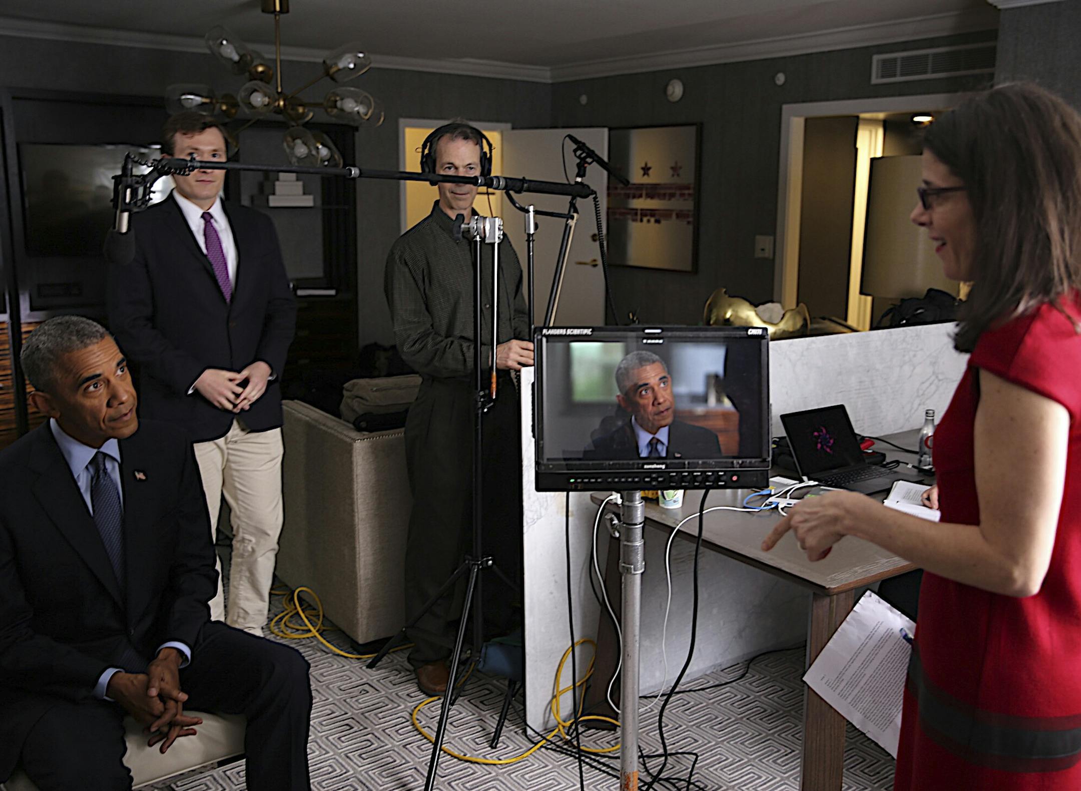 Barack Obama and Alexandra Pelosi talk during the filming of "The Words That Built America."
photo:courtesy of HBO