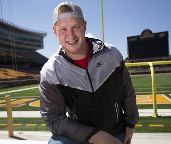 Tight end Maxx Williams is the first Gopher to leave school early for the NFL since running back Laurence Maroney was picked 21st overall in 2006. ] M