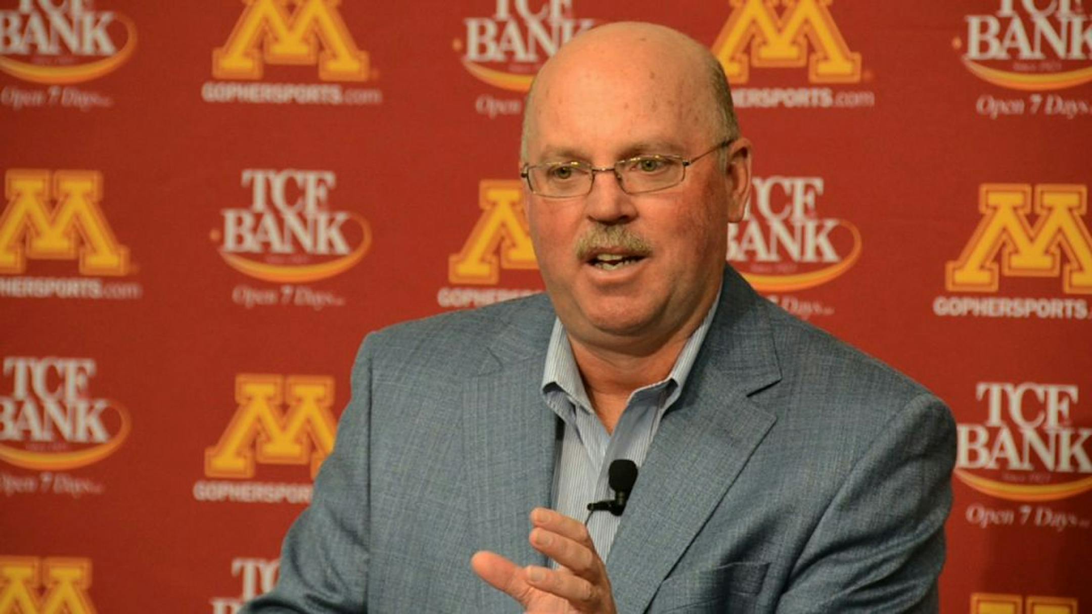 Head coach Jerry Kill