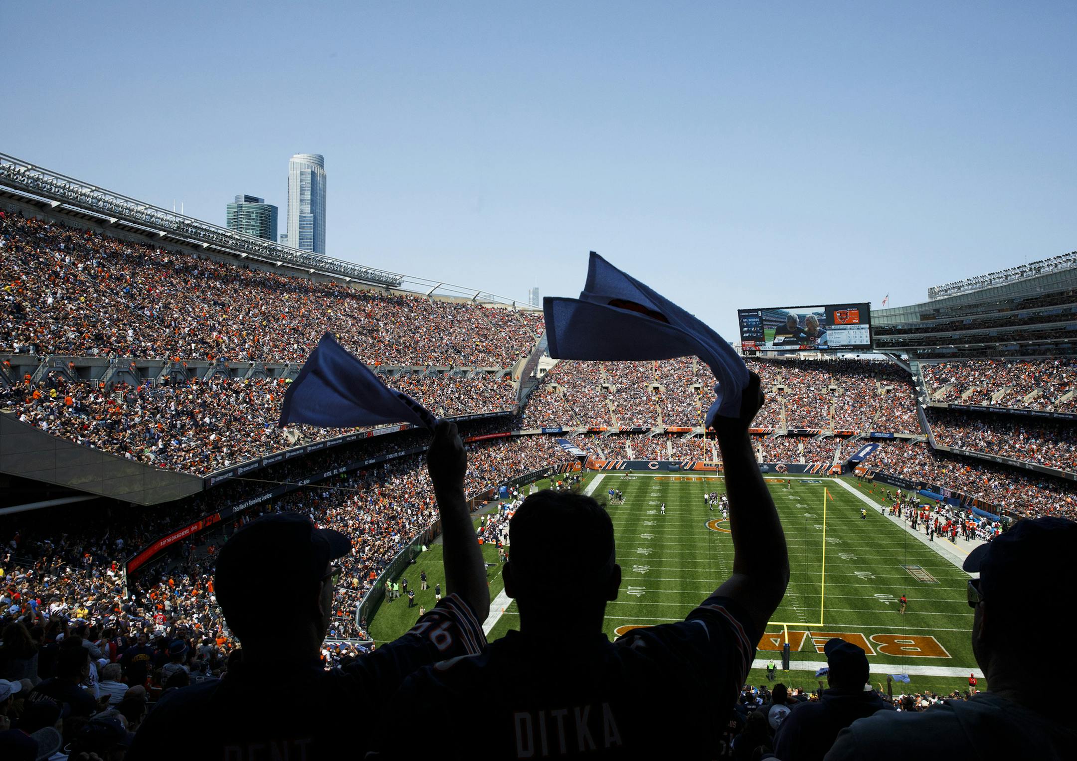 James Durkin said he reimbursed his United Airlines miles for skybox seats at a Chicago Bears game. (Armando L. Sanchez/Chicago Tribune/TNS) ORG XMIT: 1235459