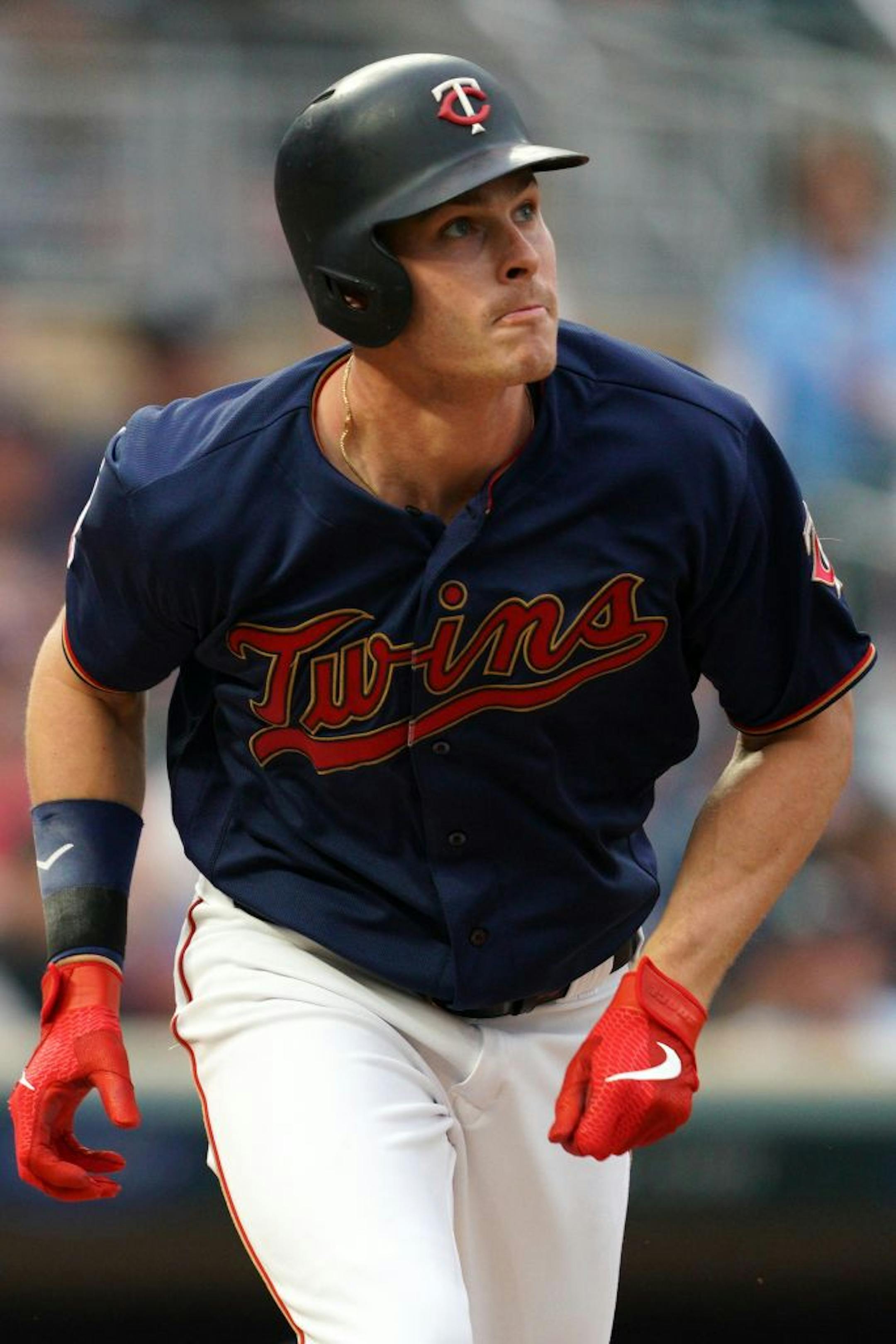 Minnesota Twins right fielder Max Kepler (26) watched after hitting a home run in the fourth inning.