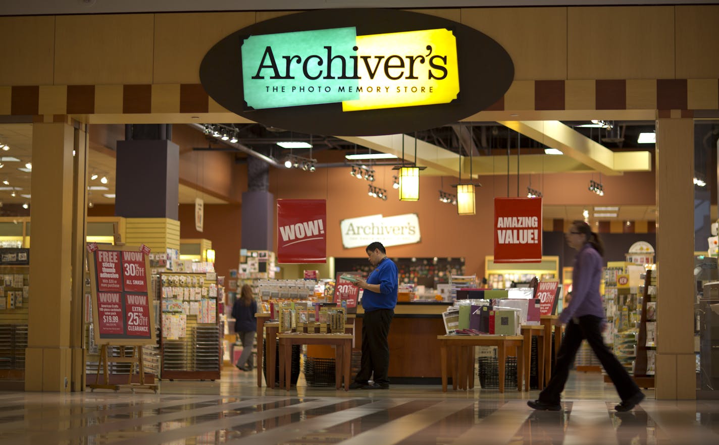 Archiver's, the locally based purveyor of scrapbooking and "memory craft" products, has filed for bankruptcy protection as it seeks to retool its business strategy. The company's Mall of America store Tuesday afternoon, April 30, 2013. ] JEFF WHEELER &#x201a;&#xc4;&#xa2; jeff.wheeler@startribune.com