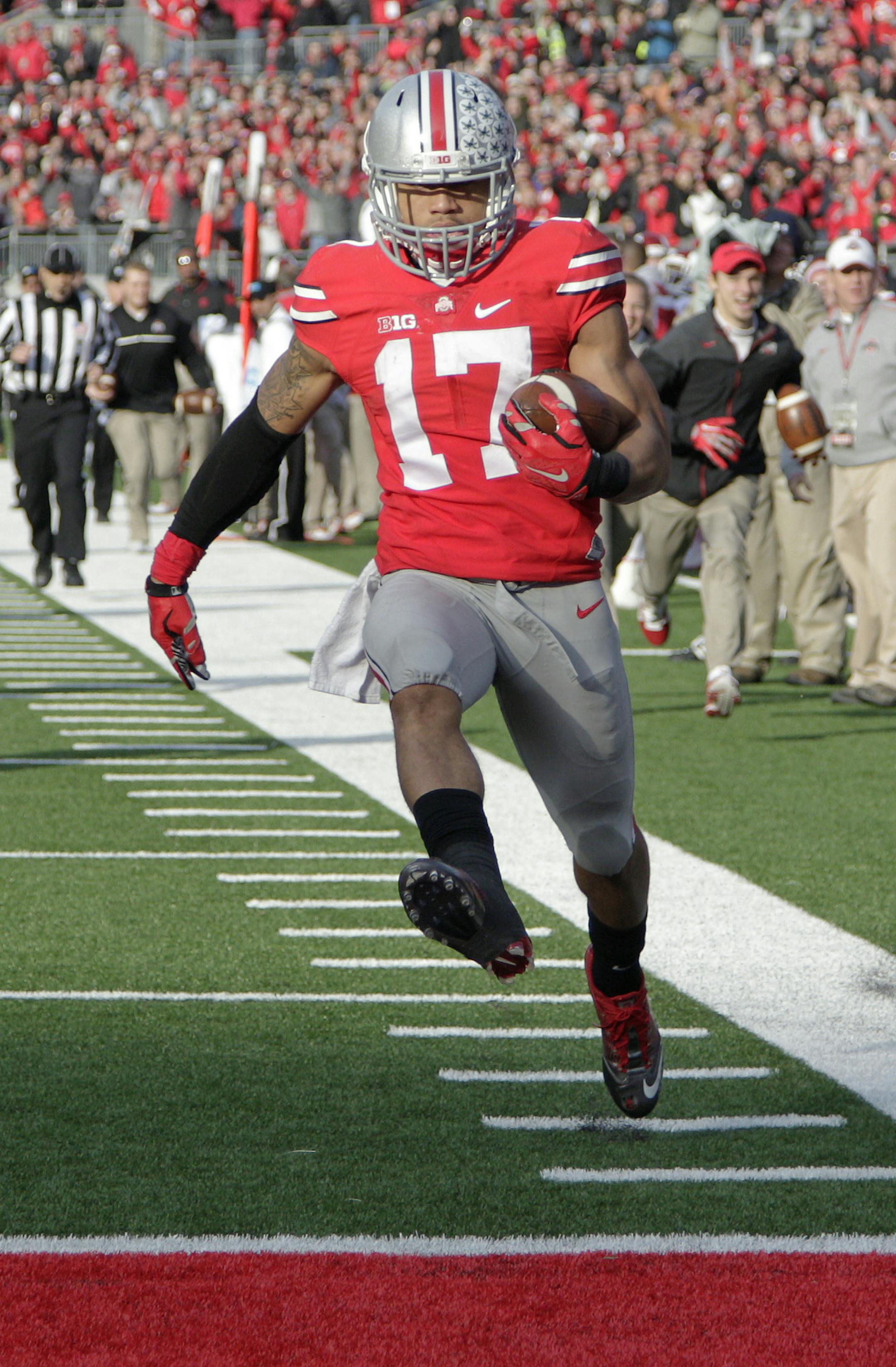Ohio State running back Jalin Marshall (17) scores a touchdown against Indiana during the fourth quarter of an NCAA college football game Saturday, Nov. 22, 2014, in Columbus, Ohio. Ohio State won 42-27. (AP Photo/Jay LaPrete)