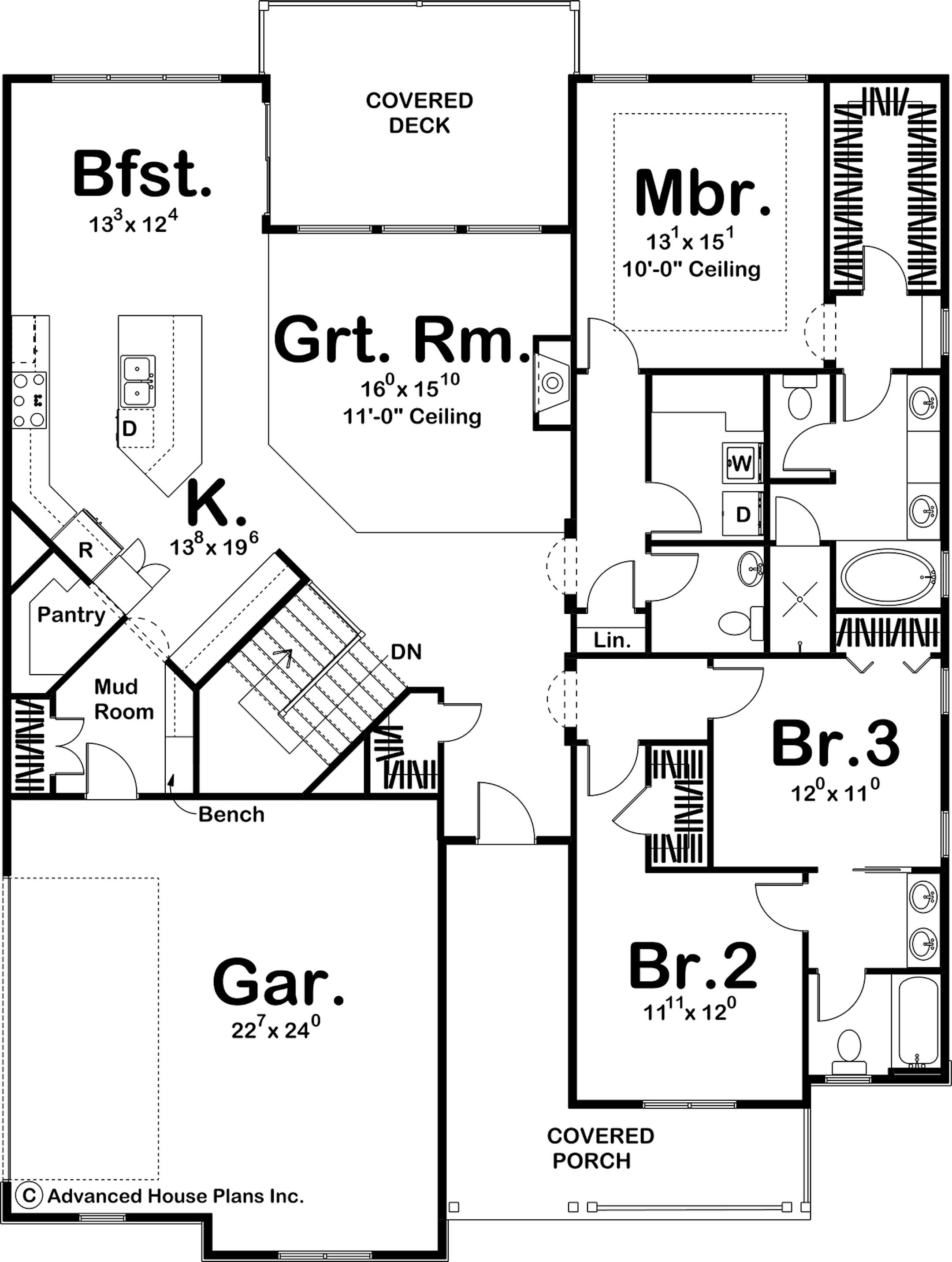 Home plan: Fresh farmhouse one-level living