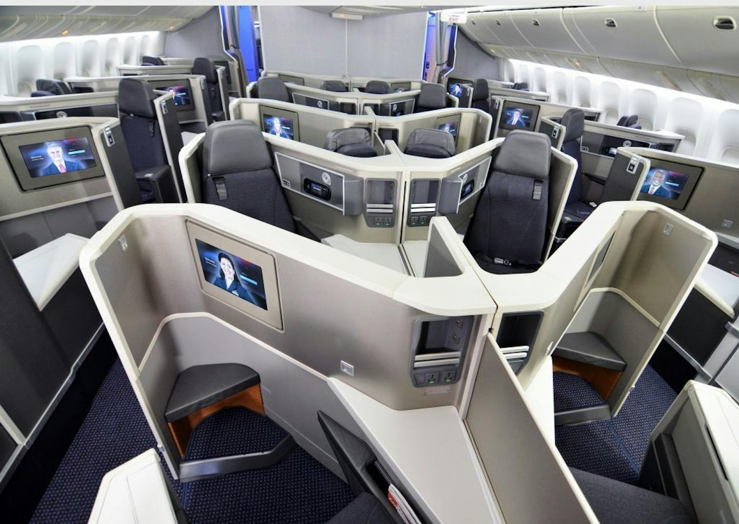 Delta boeing sales 777 business class