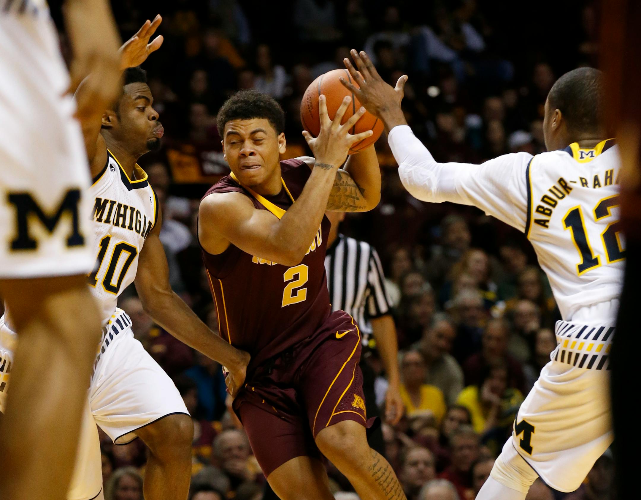 Gophers sophomore guard Nate Mason (2)