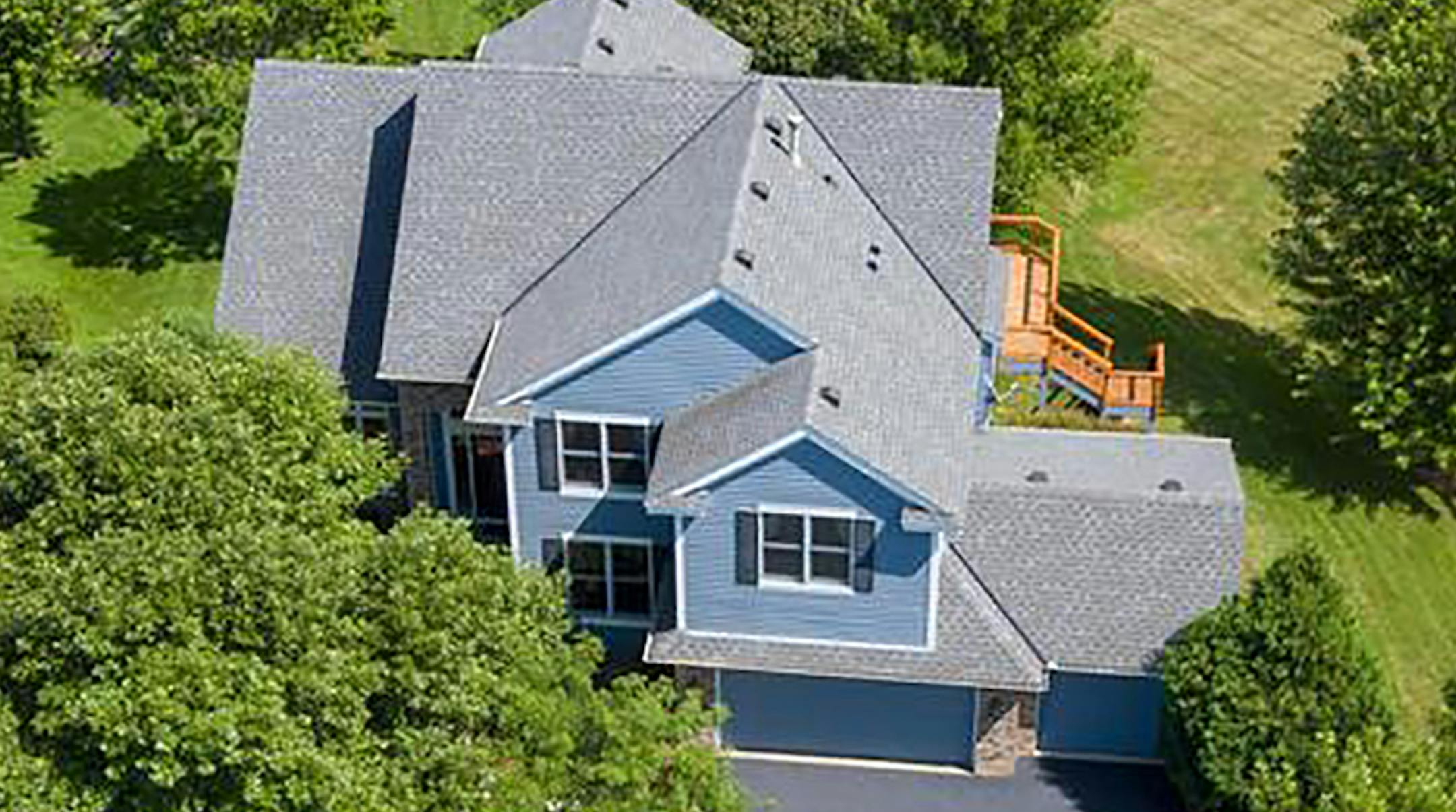 Chanhassen
Built in 1999, this four-bedroom, three-bath house has 2,770 square feet and features four bedrooms on one level, vaulted ceilings, two-story foyer, fireplace, formal dining room, hardwood floors, granite kitche countertops, walkout basement, deck and patio. Listed by Emily Rose Welter, 612-207-6334, and Jan and Dave Rome, 612-750-6233, Edina Realty.