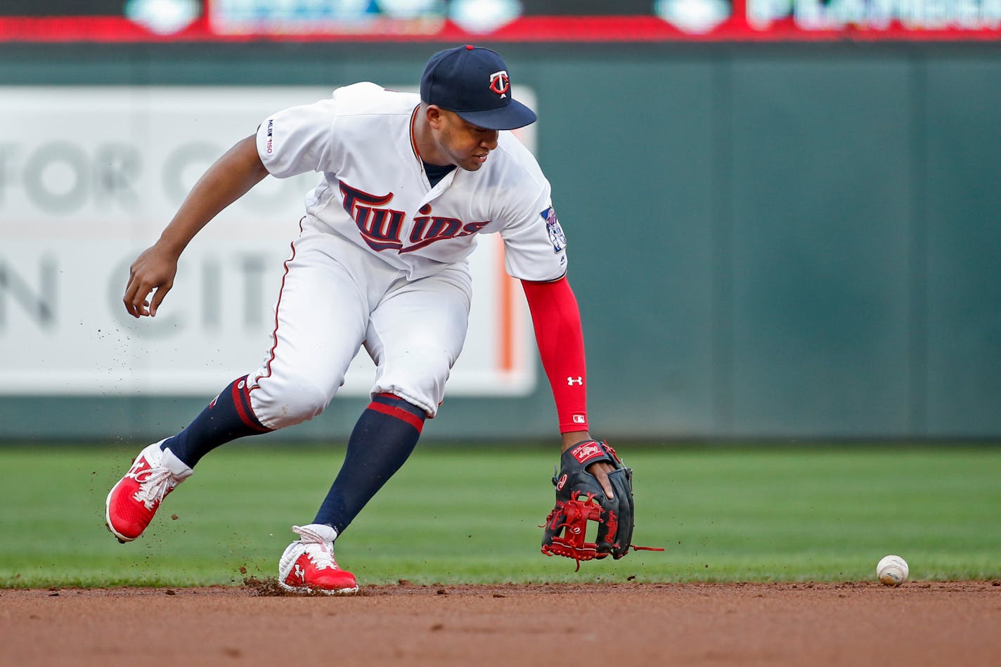 Twins second baseman Jonathan Schoop made an error against the Mets in mid-July. The Twins have committed six errors over the previous three games and 12 errors in 16 games since the All-Star break.