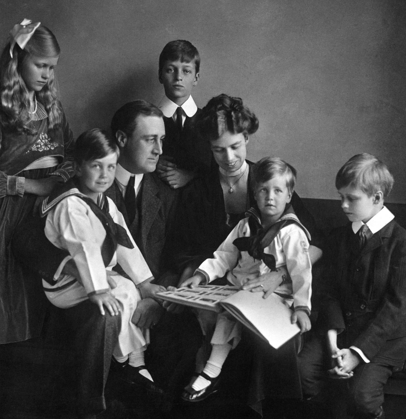 In this June 12, 1919 photo provided by PBS, Franklin and Eleanor Roosevelt pose for a portrait with their children in Washington. Documentary filmmaker Ken Burns', "The Roosevelts: An Intimate History," premieres on PBS as a seven-night, 14-hour extravaganza airing Sunday through Saturday (Sept. 14-20) at 8 p.m. EDT. (AP Photo/PBS, Franklin D. Roosevelt Presidential Library, Hyde Park, NY, Daniel J. White)