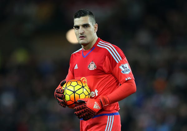 Goalkeeper Vito Mannone, playing for Sunderland in an English Premier League soccer match in January 2016.