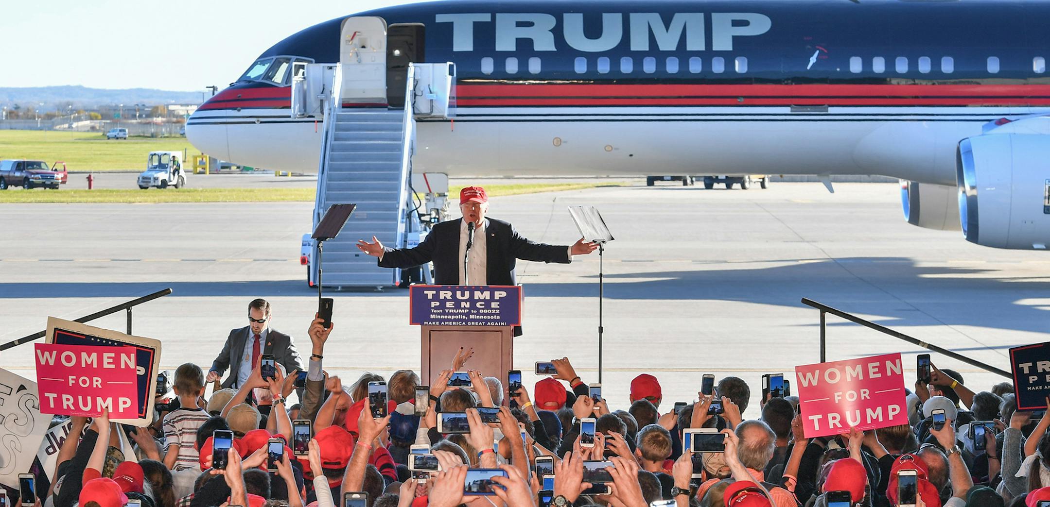 Donald Trump spoke at rally Sunday afternoon at the Sun Country Airlines hangar at the Minneapolis-St. Paul International Airport. ] GLEN STUBBE * gstubbe@startribune.com Sunday, November 6, 2016 Donald Trump appeared at a rally Sunday afternoon at the Sun Country Airlines hangar at the Minneapolis-St. Paul International Airport. ORG XMIT: MIN1611061638510396