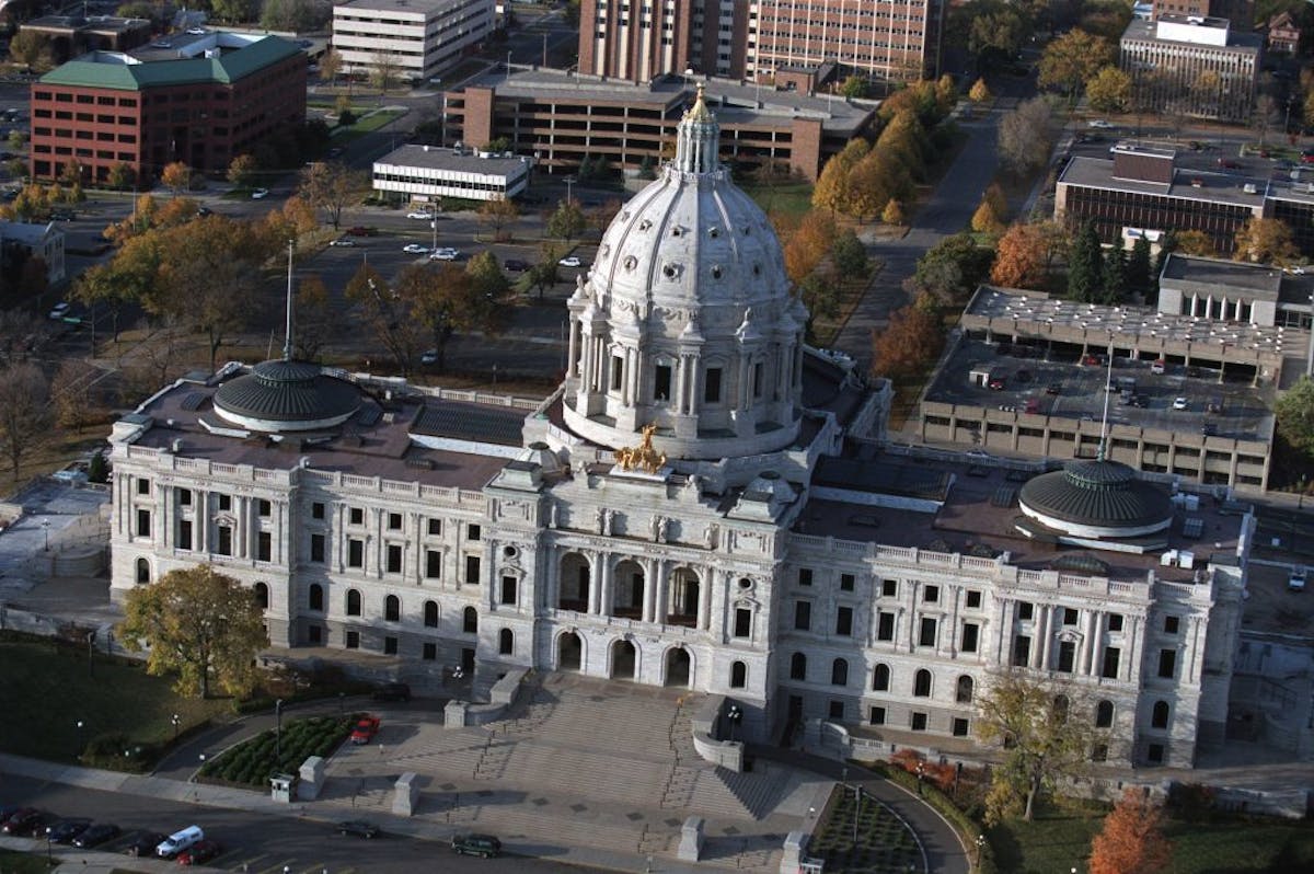 aerials for �architecture project� and �harvest� -- (THIS PHOTO_Thursday,10/14/99_St.Paul) - Minneaota State Capitol building in St.Paul