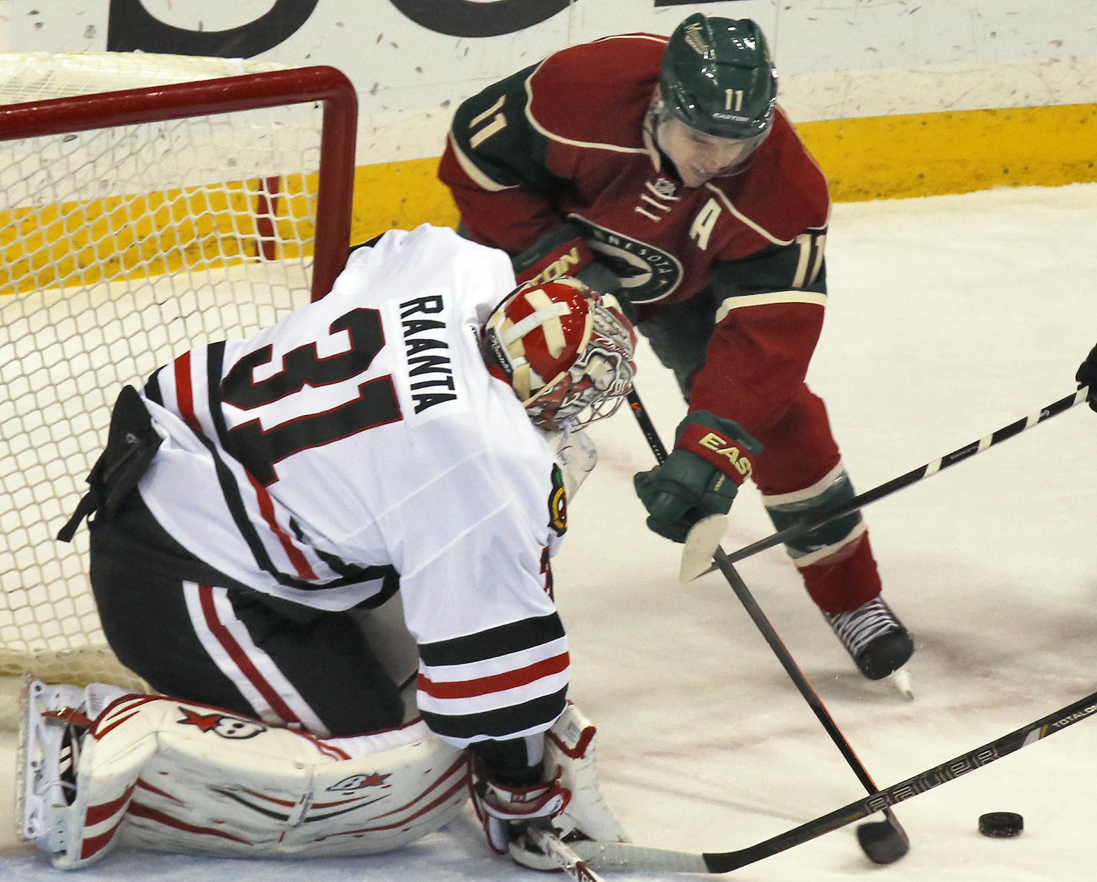 Zach Parise made his return to the Wild lineup against Chicago after missing 14 games because of a foot injury.