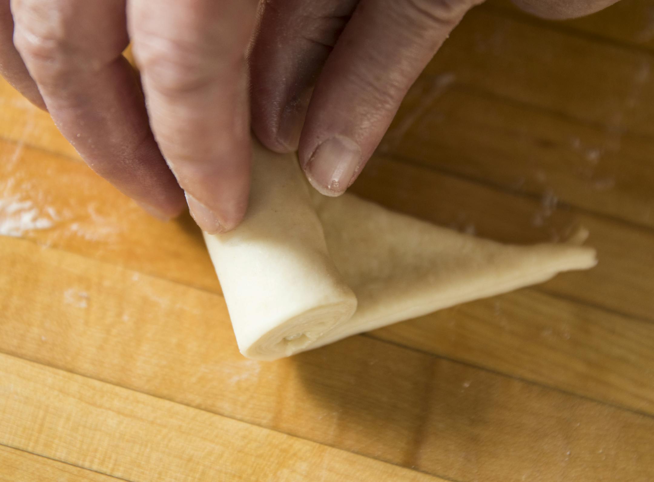 Baking Central does pull-apart bread. ] (Leila Navidi/Star Tribune) leila.navidi@startribune.com BACKGROUND INFORMATION: Baking Central does a fancy pull-apart bread for holiday dinner parties or a great combo for a soup supper. Wednesday, November 2, 2016 in Edina.
