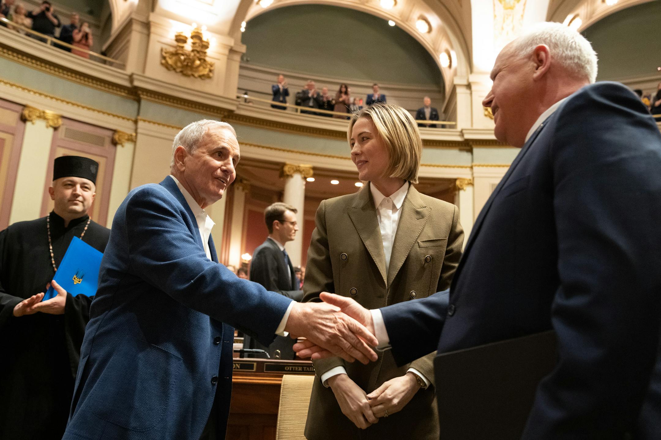 Gov Walz paused to say hello to Former Minnesota Gov. Mark Dayton as he and his wife Ana Dayton attended the State of the State address.