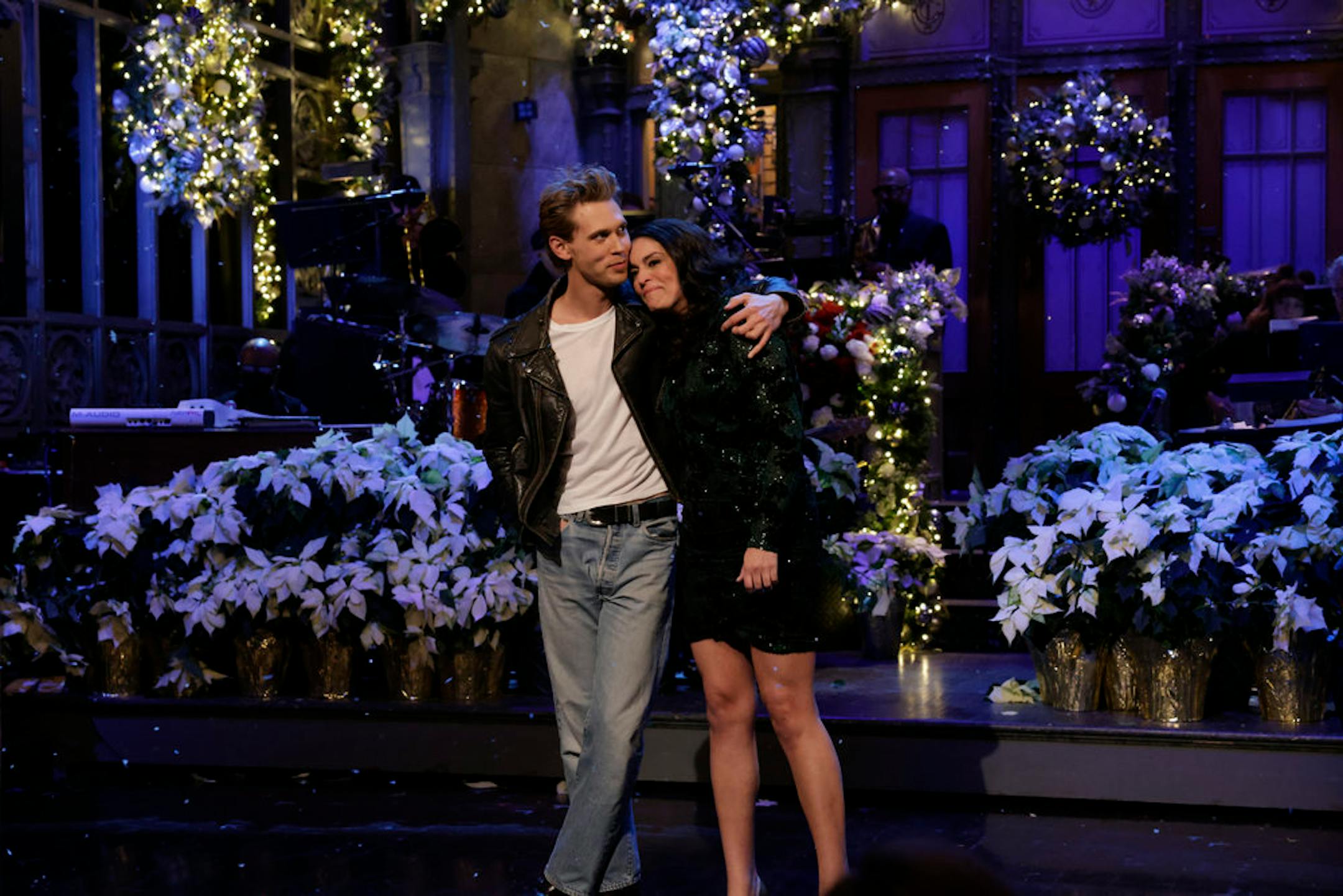 Austin Butler and Cecily Strong in a 2022 episode of "Saturday Night Live."(Will Heath/NBC/TNS)