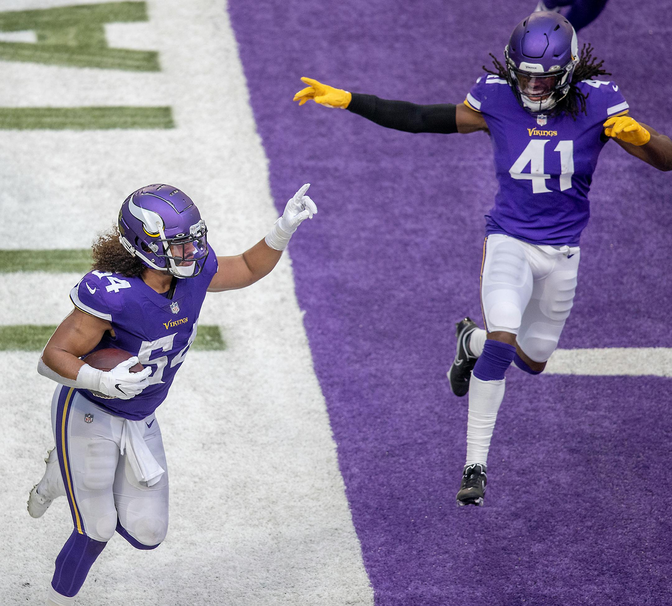 Minnesota Vikings middle linebacker Eric Kendricks intercepted the ball intended for Detroit Lions tight end T.J. Hockenson in the end zone in the third quarter.
