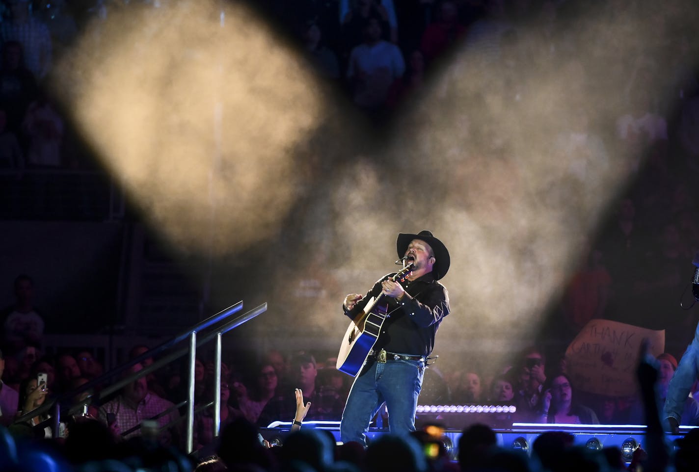 Garth Brooks rocked U.S. Bank Stadium Friday night. He'll return Saturday.