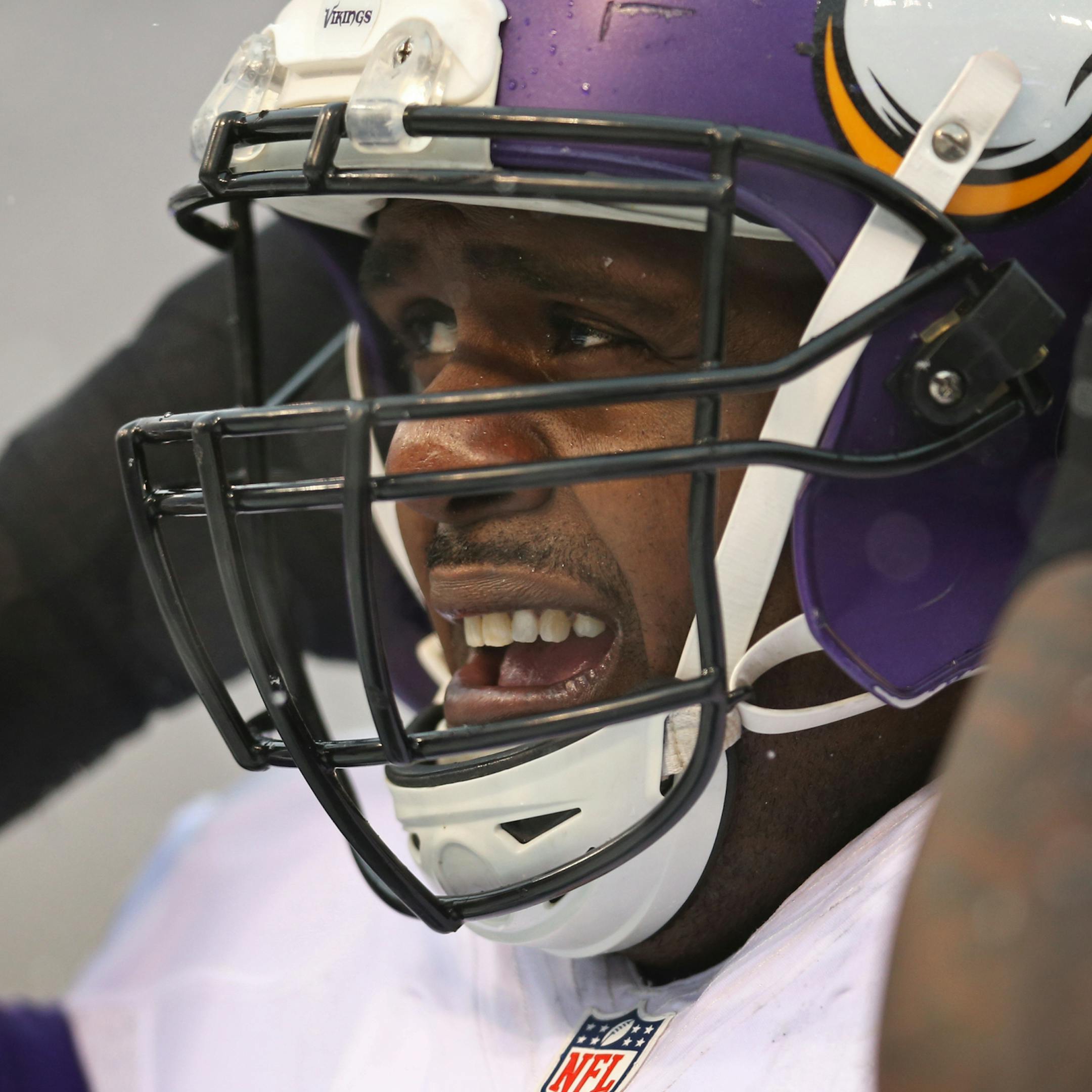Minnesota Vikings defensive tackle Fred Evans (90) on the sideline against the Baltimore Ravens. The Vikings lost 29-26. ] MCKENNA EWEN · mckenna.ewen@startribune.com Minnesota Vikings and Baltimore Ravens - M&T Bank Stadium in Baltimore, MD. - 12/08/2013