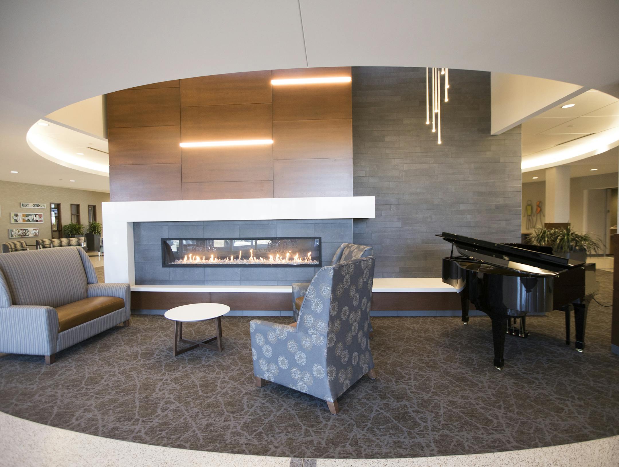 The Hazelwood Medical Office Building lobby. ] LEILA NAVIDI ï leila.navidi@startribune.com BACKGROUND INFORMATION: The Hazelwood Medical Office Building in Maplewood on Wednesday, March 14, 2018.