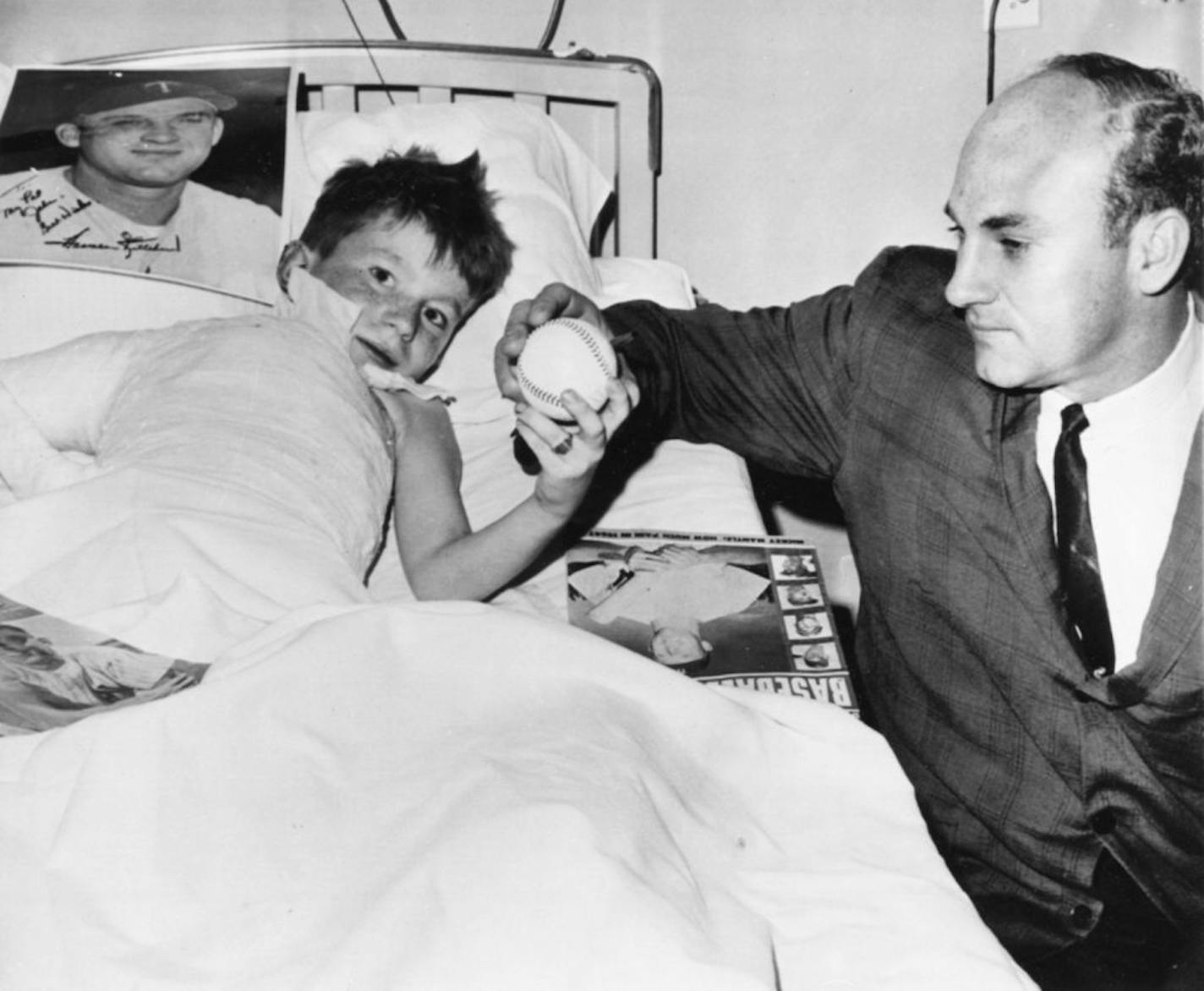 Jack Guiney meets hero Harmon Killebrew at a Manhattan hospital on May 20, 1964.