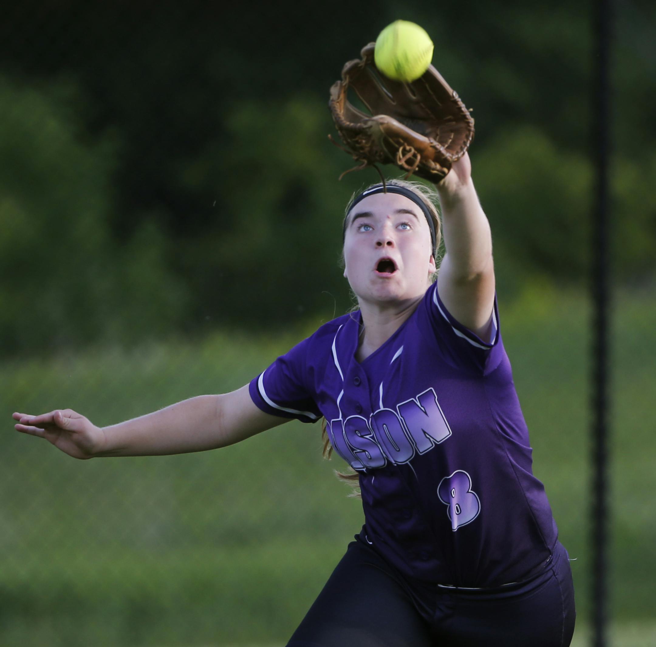 In a 6AAA fast pitch tournament game between Buffalo and Hopkins at Miller Park in Eden Prairie, Sarah Hudson(8) makes a running catch in the 9th inning.] Richard Tsong-Taatarii/rtsong-taatarii@startribune.com