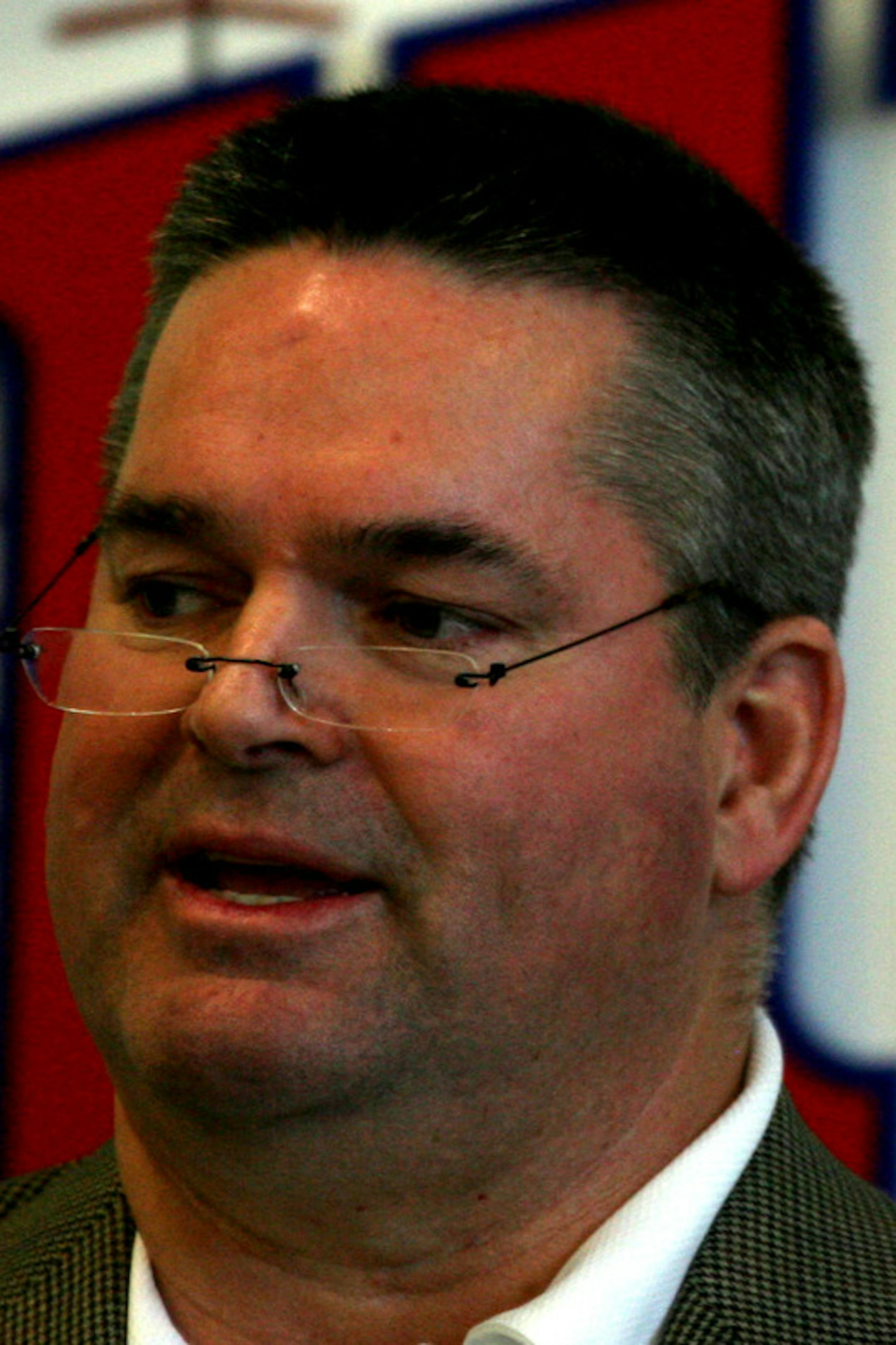 JERRY HOLT ïjgholt@startribune.com 2/23/09-----] Minnesota Twins G.M Bill Smith.