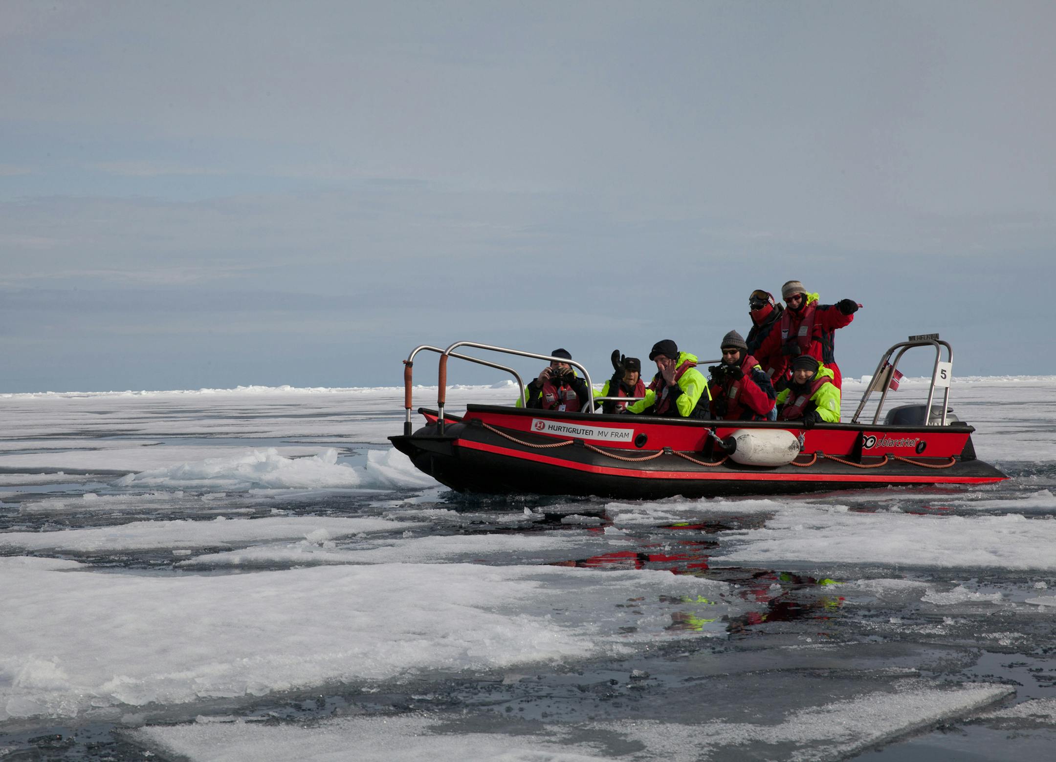Out in the ice pack on the MS Fram's six-passenger PolarCirkel. (Steve Haggerty/ColorWorld/TNS) ORG XMIT: 1165207