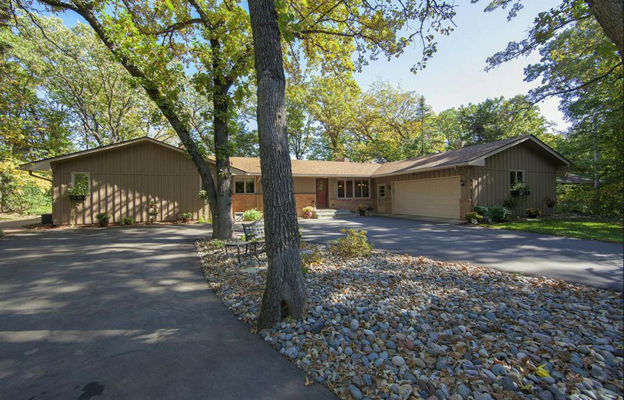 ... Anoka
Built in 1965, this four-bedrom, three-bath house has 3,606 finished square feet and features three bedrooms on one level, two fireplaces, full finished basement, patio, deck and dock facilities on the Rum River. Listed by Lindsay Reuter, Re/Max Results, 763-350-0022.