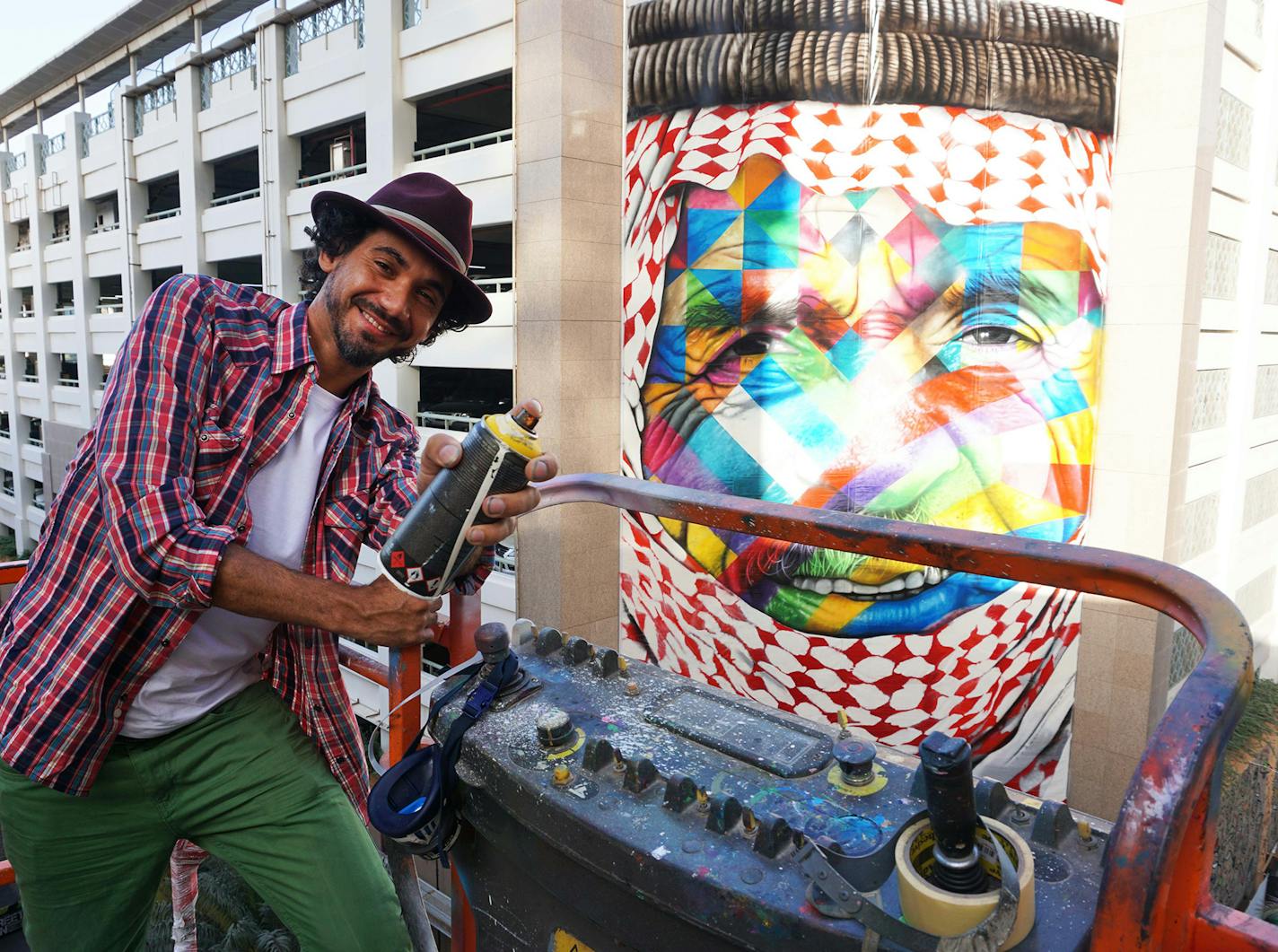 Brazillian artisit Kobra at work on a mural.