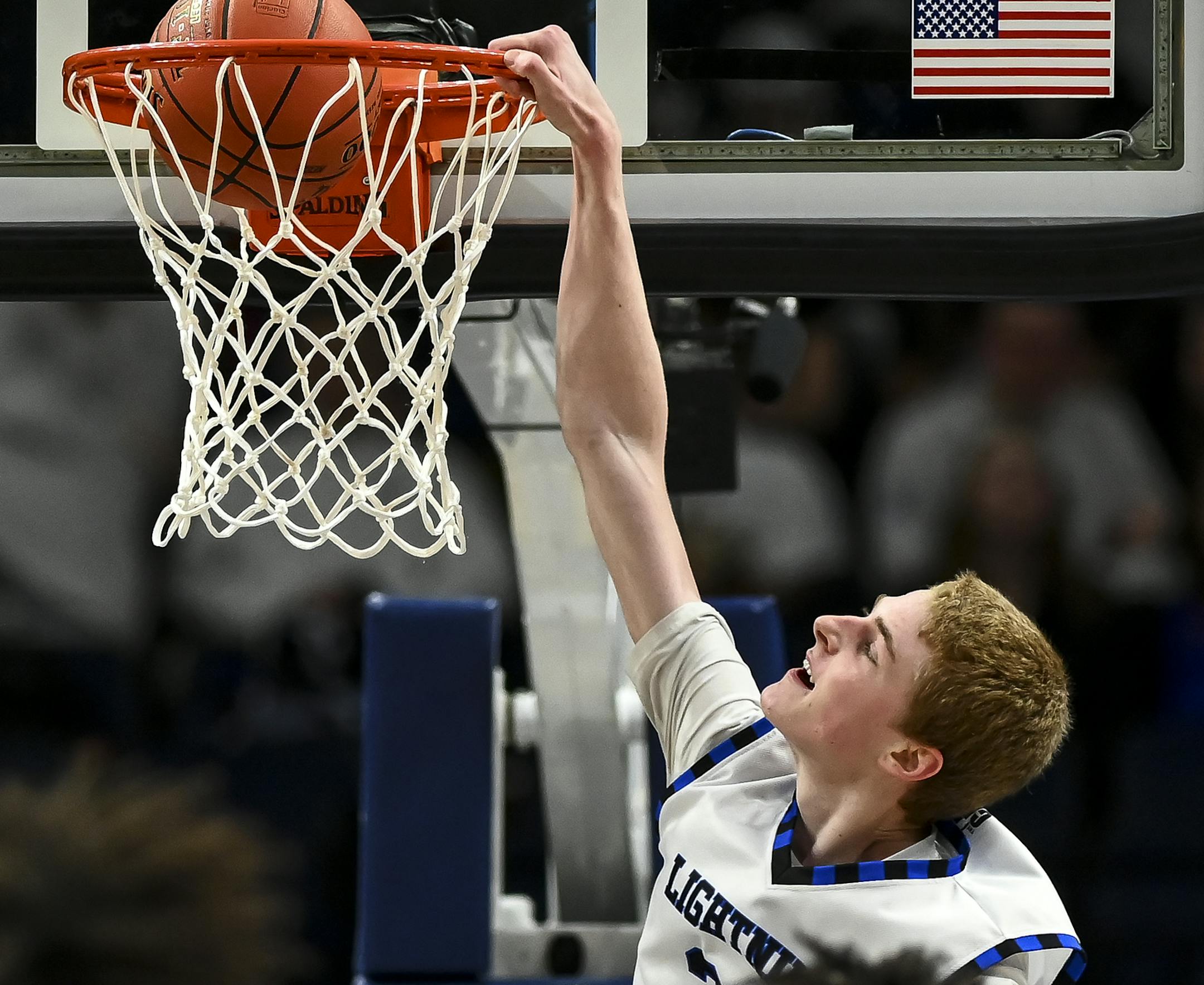 Eastview forward Steven Crowl (23) dunked the ball in the second half against East Ridge. ] Aaron Lavinsky ¥ aaron.lavinsky@startribune.com East Ridge played Eastview in a Class 4A state tournament quarterfinal game on Wednesday, March 20, 2019 at Target Center in Minneapolis, Minn.