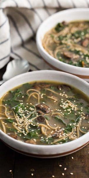 Soba Noodle Soup with Mushrooms and Chard. Credit: Erin Alderson ORG XMIT: tms20150114182116