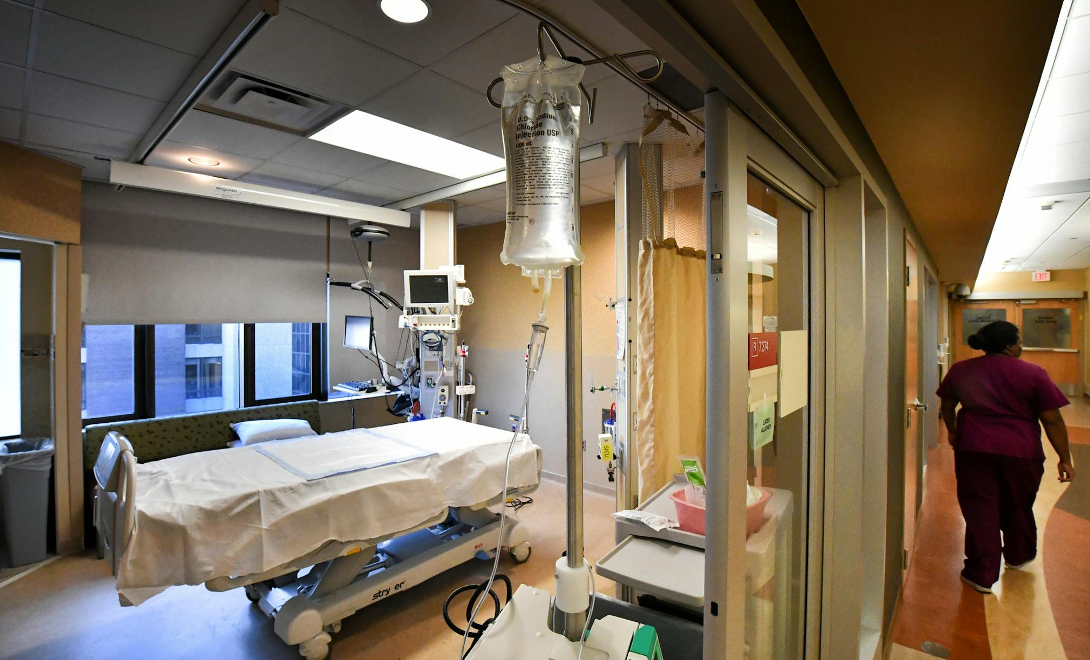 Hennepin County Medical Center Surgical ICU.