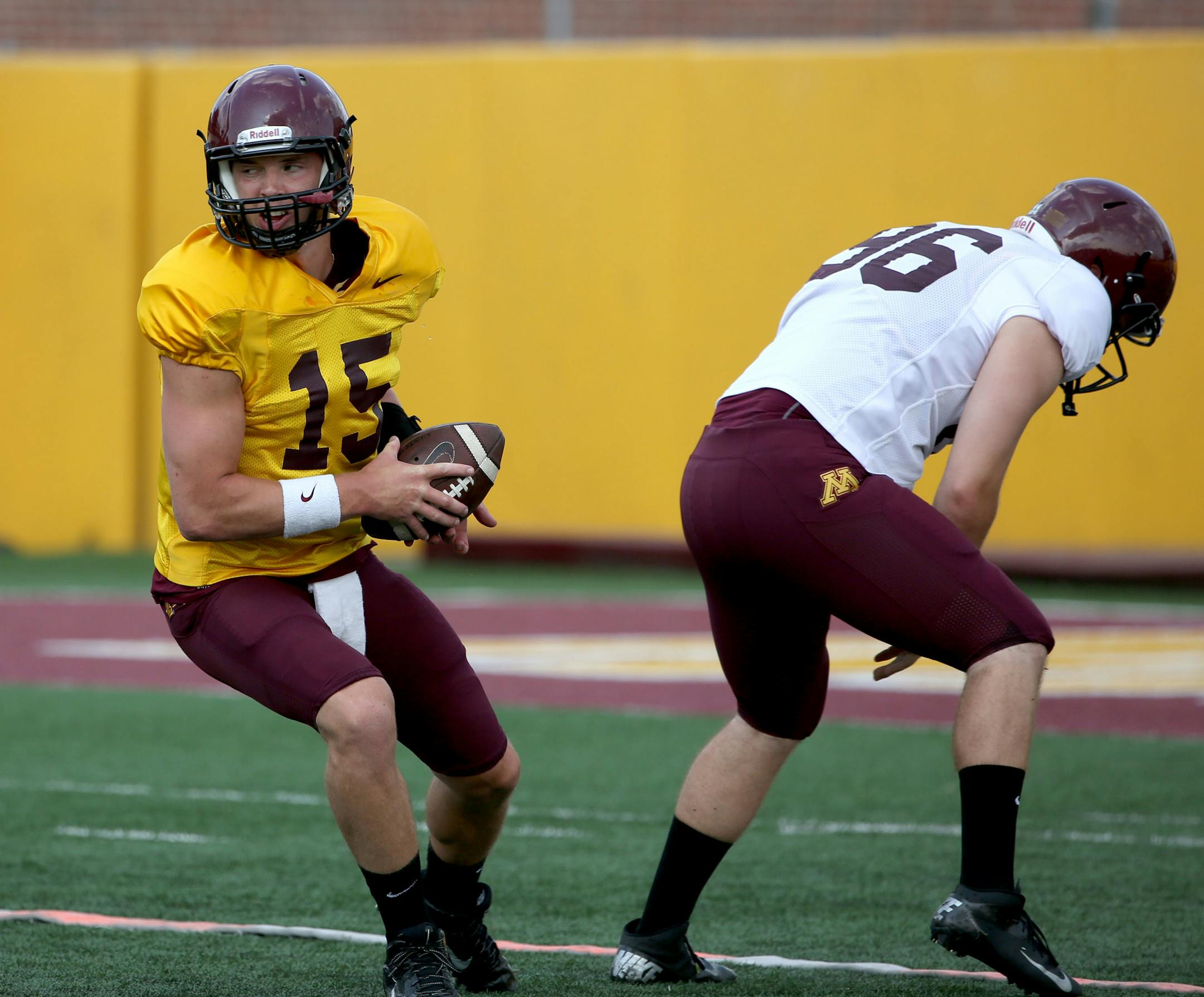 Quarterback Conor Rhoda