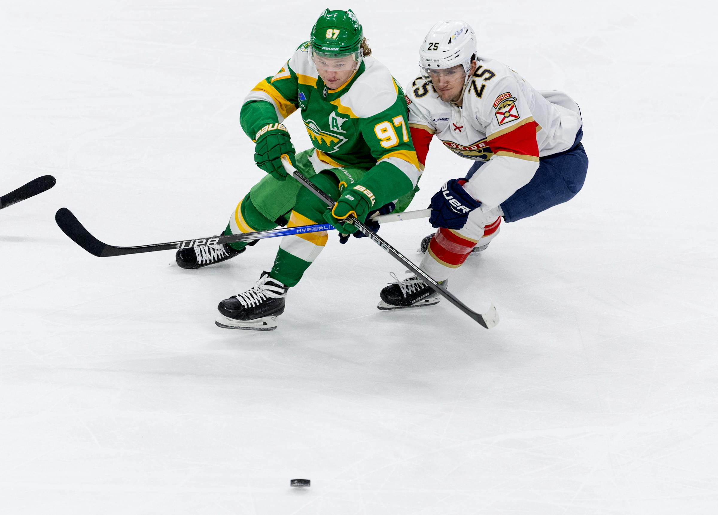 Podcast: La Velle E. Neal III on Twins, Chris Finch and the State of Hockey