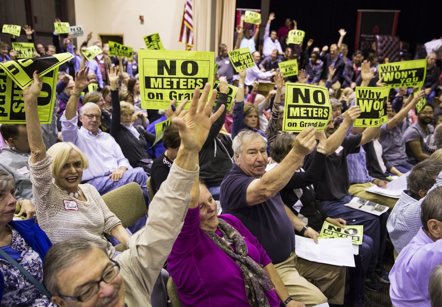 Opponents of a city plan to install 525 parking meters on St. Paul&#x2019;s Grand Avenue packed Monday&#x2019;s public forum.