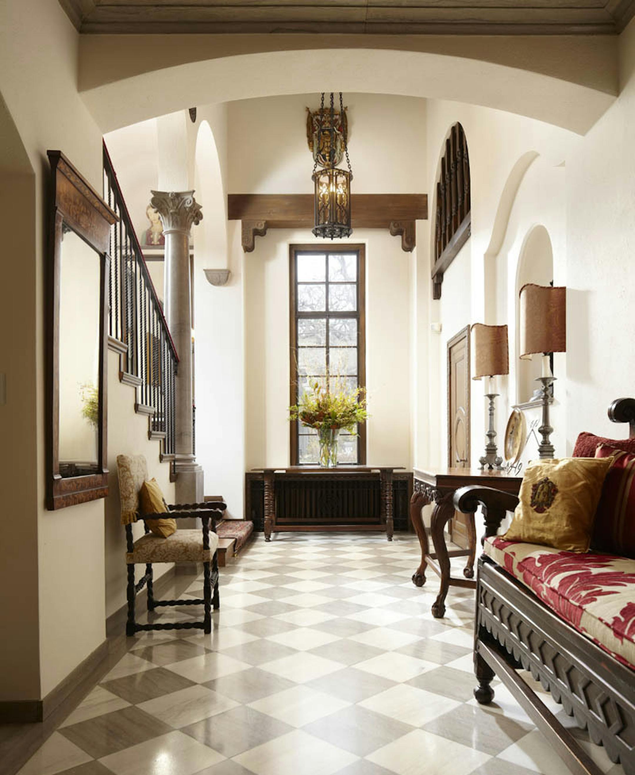 Karen Melvin Photography House on Lake of the Isles that will be open for touring during benefit for the Preservation Alliance of Minnesota.