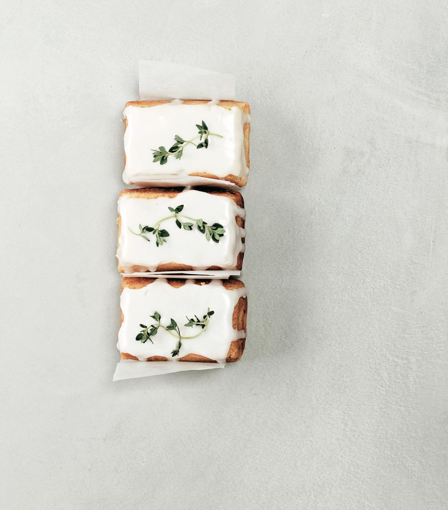 Lemon, Ricotta & Thyme Loaves