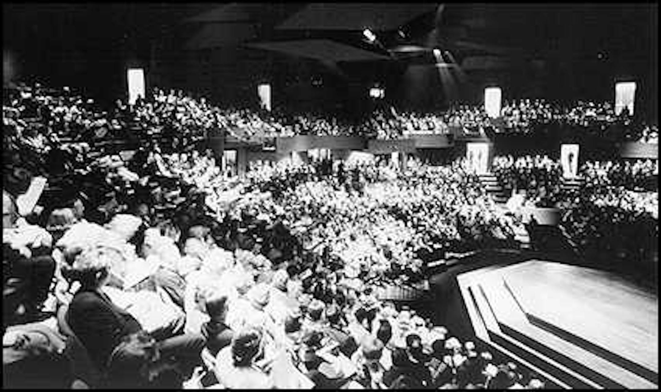 May 7, 1963:The Guthrie's opening night crowd