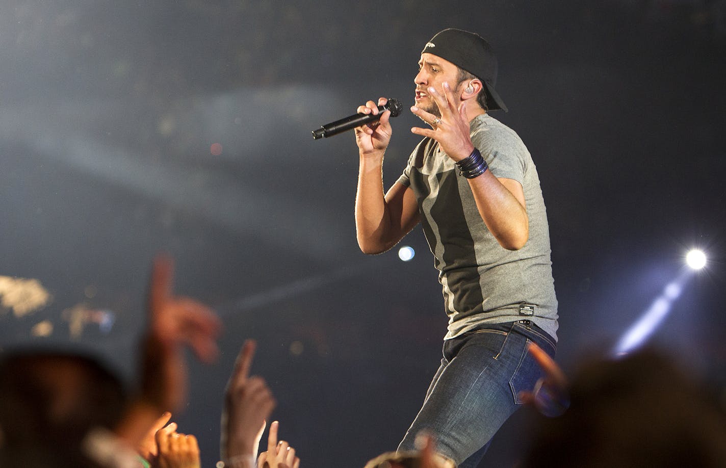 Luke Bryan performs during his Kick The Dust Up Tour at TCF Bank Stadium in Minneapolis June 20, 2015. (Courtney Perry/Special to the Star Tribune)