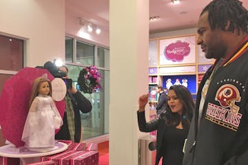 Washington Redskins player Ty Nsekhe purchases Christmas presents for 5-year-old Dae'Anne Reynolds, the daughter of Philando Castile's girlfriend, Dia