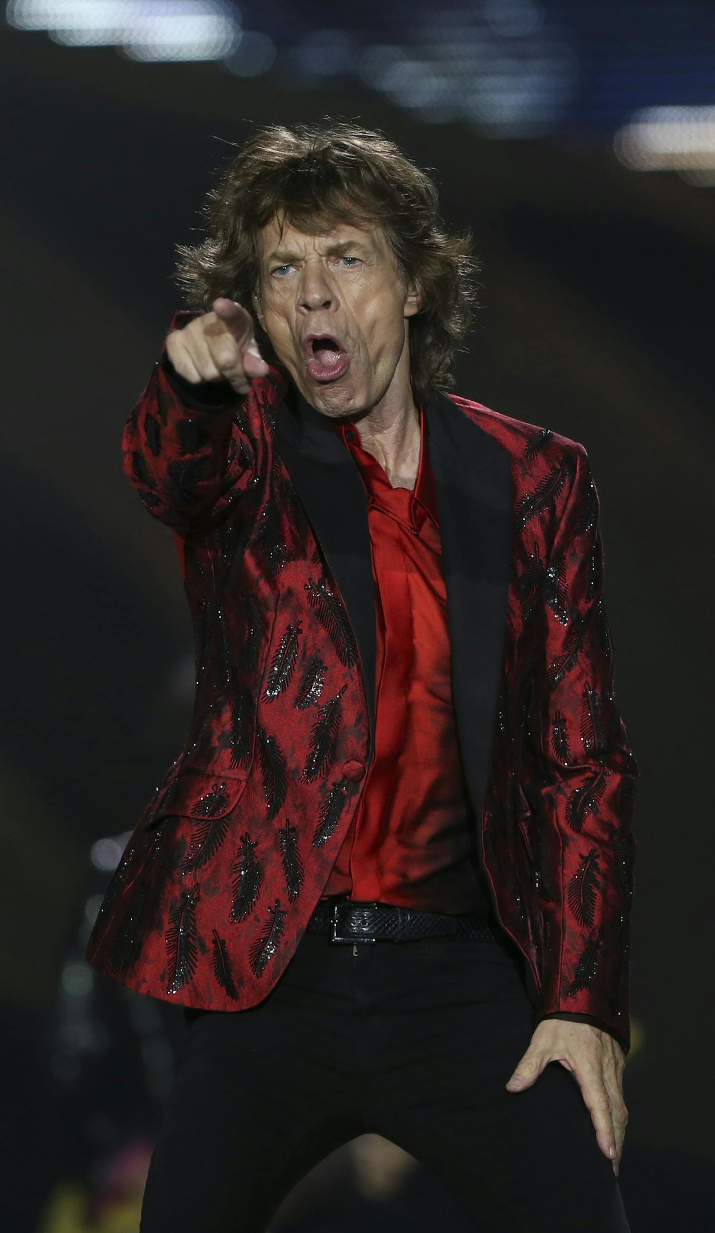 Mick Jagger and the rest of the band focused on their past glory at the sold-out show Wednesday.