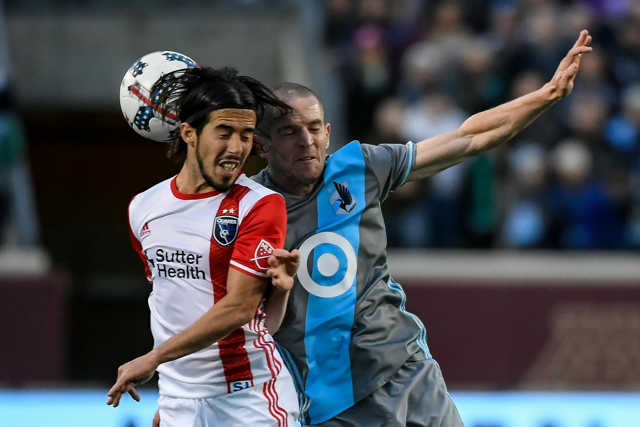 Minnesota United midfielder Sam Cronin and San Jose midfielder Jahmir Hyka battled for a header in the first half Saturday.