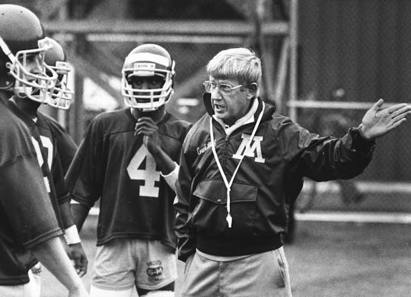 Gophers football coach Lou Holtz, in 1985