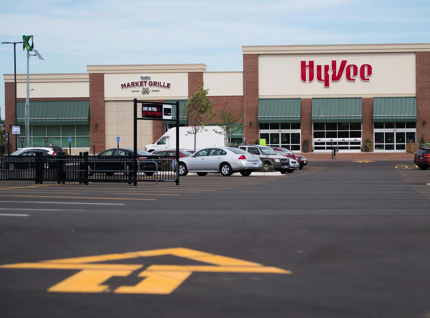 The Hy-Vee supermarket is located at 16150 Pilot Knob Rd. in Lakeville, MN ] Isaac Hale &#x2022; isaac.hale@startribune.com A new Hy-Vee supermarket is set to open at 16150 Pilot Knob Rd. in Lakeville, MN, tomorrow. The supermarket offers several new features and improvements such as a clothing department, Mexican Cucina Grill, sweets shop, and expanded grab-and-go meal options. ORG XMIT: MIN1606201704312170